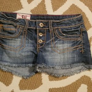 Cut off denim shorts distressed